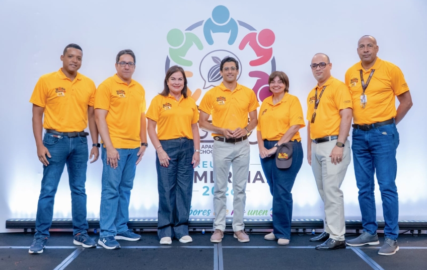 Cortés lleva la tradición familiar dominicana a los hogares con su nueva campaña promocional: La Visita Cortés